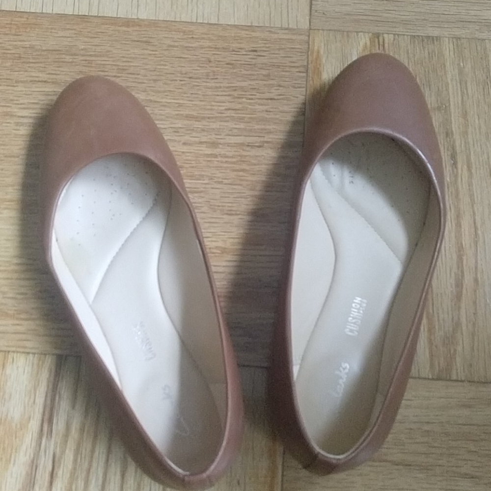 Clark's Tan Jade Piper Flats Size 7